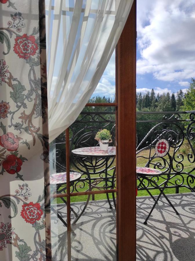 Willa Giergonia Bukowina Tatrzańska Exteriör bild